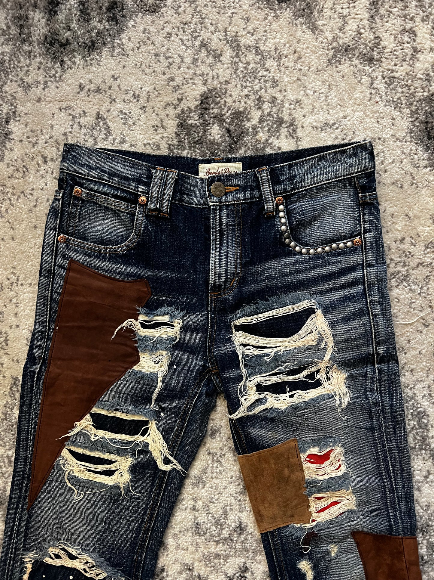 BONDS AND PEACE PATCH DENIM