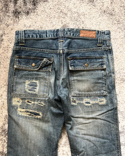 BOYCOTT DISTRESSED DENIM 