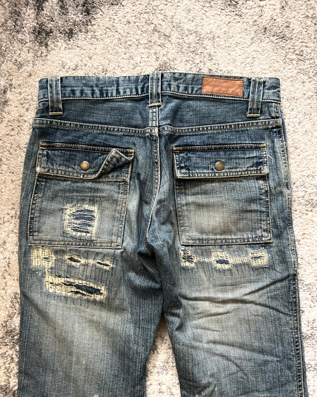 BOYCOTT DISTRESSED DENIM 