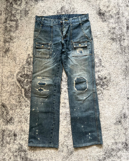 BOYCOTT DISTRESSED DENIM 