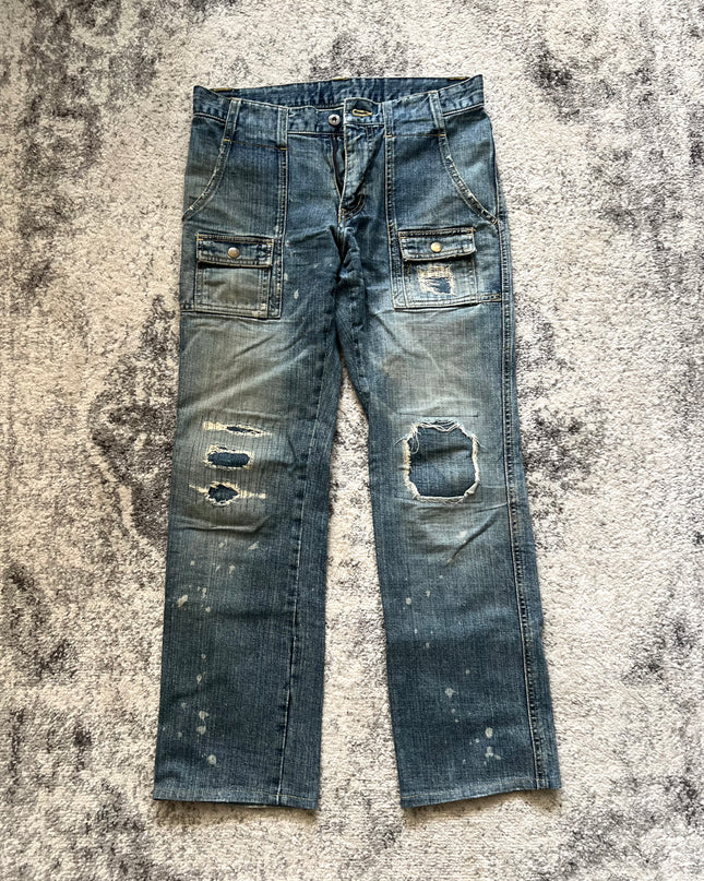 BOYCOTT DISTRESSED DENIM 