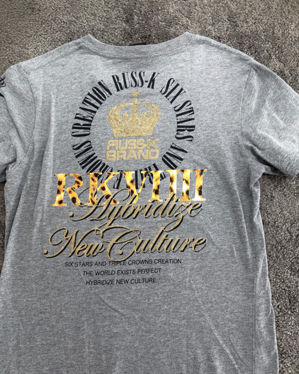 RUSS K "ROYAL SCRIPT" TEE (M)