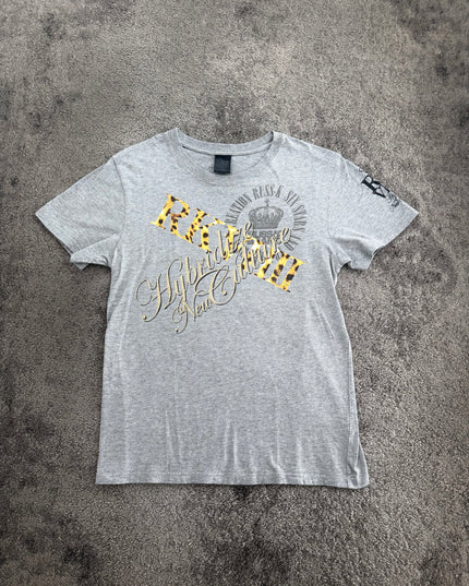 RUSS K "ROYAL SCRIPT" TEE (M)