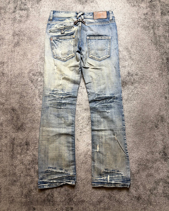 O "FADED SILENCE" DENIM